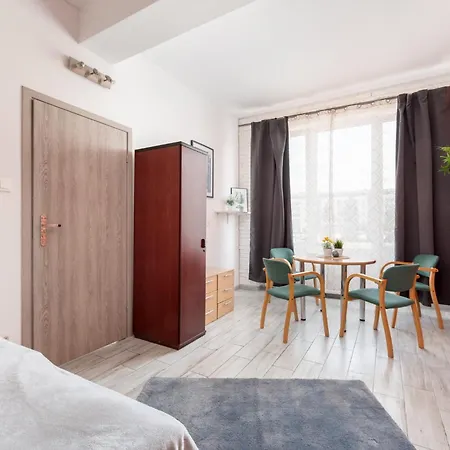 Zaspa Hostel *